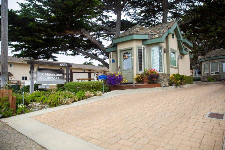 Moonstone Cottages