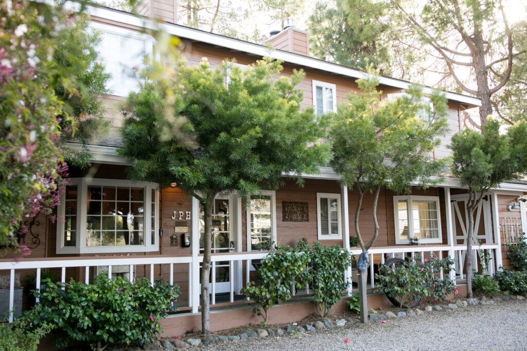 JPH exterior