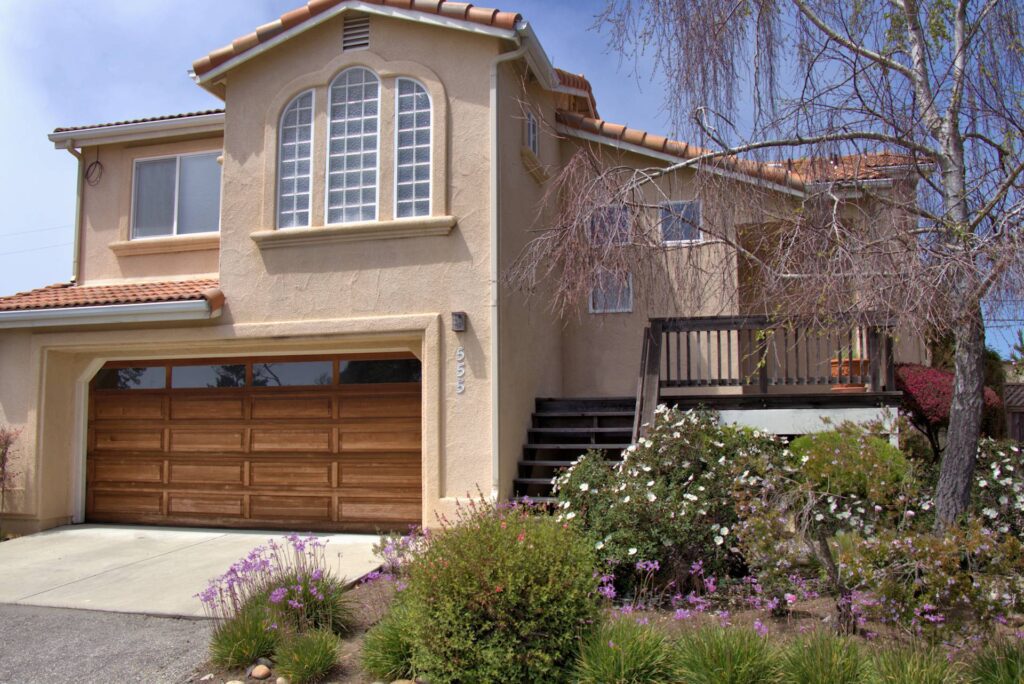 555 Lancaster St.