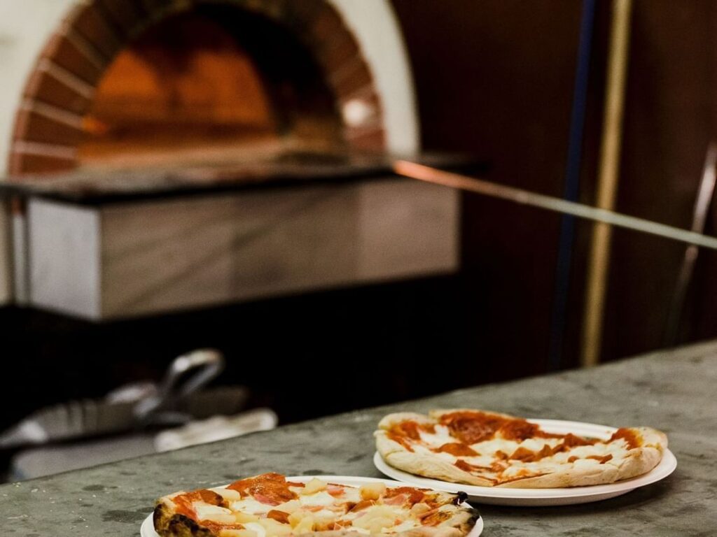 Cambria Pines Lodge wood-fired pizza